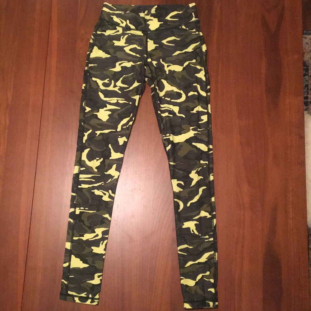 Gently used workout leggings